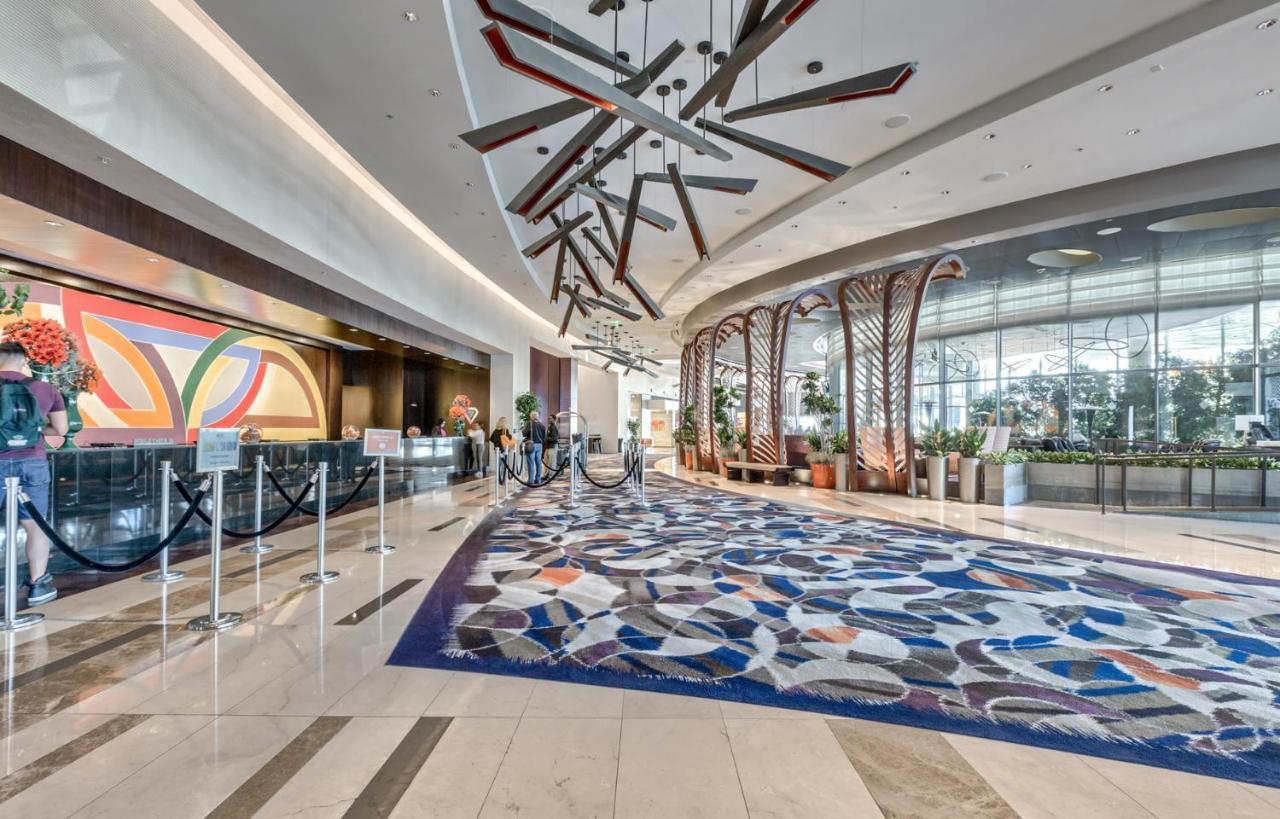 Vdara Beautiful Suite On 22Nd Flr Free Valet Parking Las Vegas Exterior photo